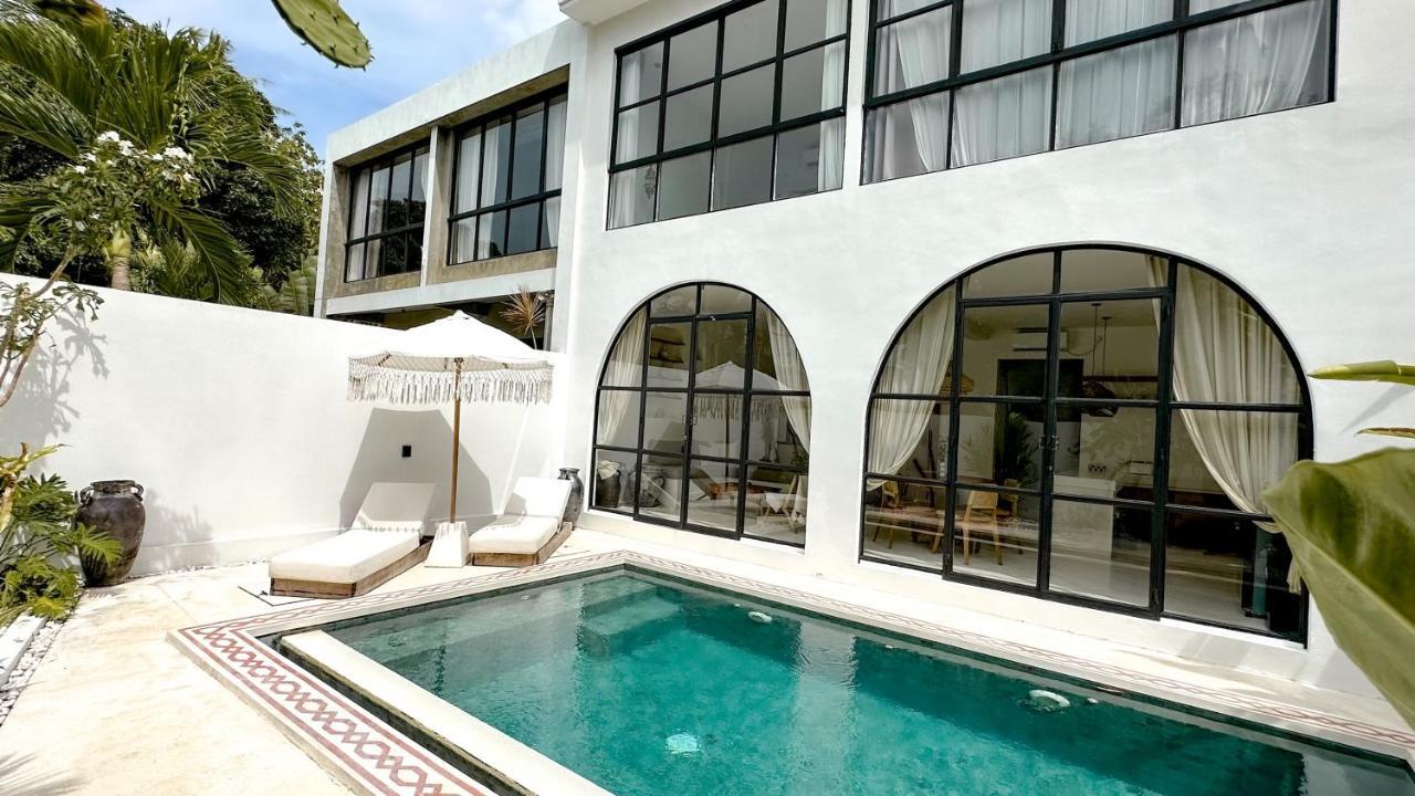 Villa Akhila Canggu Buitenkant foto
